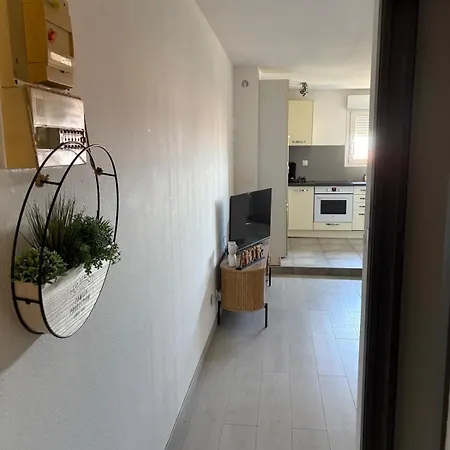 Apartment Entre Plages Et Port Vue